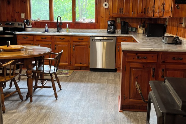 Microwave, oven, stovetop, dishwasher