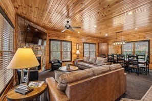 Fernseher, Kamin, Videospiele