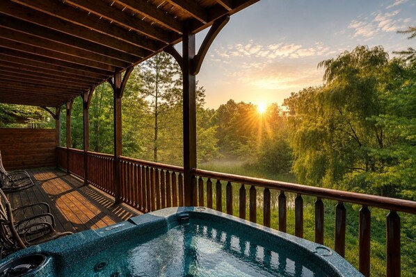 Outdoor spa tub