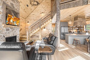 テレビ、暖炉、テレビゲーム