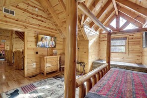 6 bedrooms, iron/ironing board, free WiFi, bed sheets