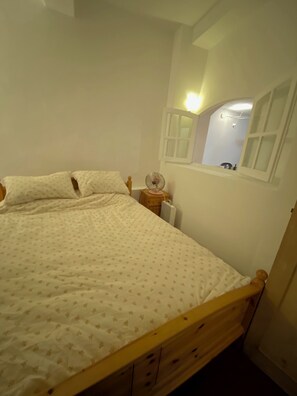 2 soverom, strykejern/-brett, wi-fi og sengetøy