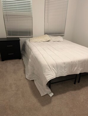 4 bedrooms, WiFi, bed sheets