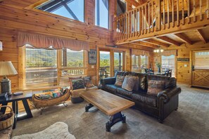 Fireplace, video games - Smoky Mountain Log Cabin w/ Hot Tub (Pigeon Forge)