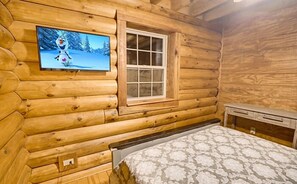 3 soverom, strykejern/-brett, wi-fi (inkludert) og sengetøy