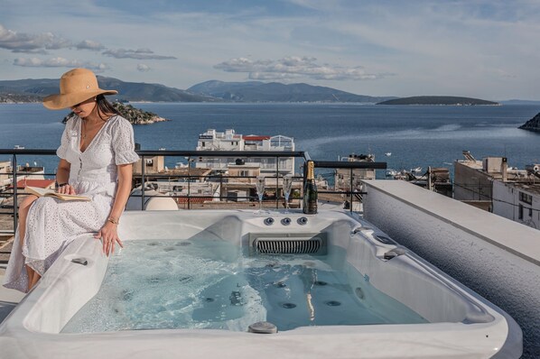 Suite Panorama, pemandangan laut | Teras/patio