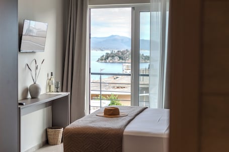 Deluxe Room, Sea View | View from room