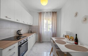 Geladeira, fogão, cooktop, lava-louças