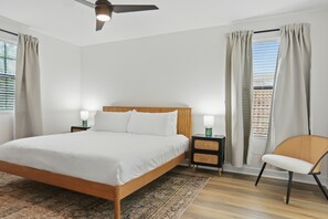 7 chambres, fer et planche à repasser, Wi-Fi, draps fournis