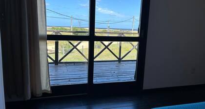 Simple casa de playa para descansar con familia y amigos,