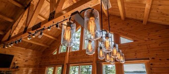 Lakeside Lodge |Family Cabin w/Hot Tub & Steam Shower