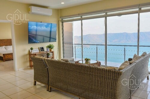 Stunning Lake-view Villa at Coatepeque - Wifi, A/C