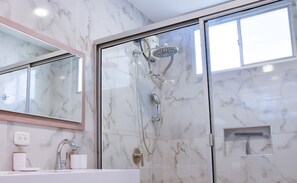 Towels, soap, shampoo, toilet paper
