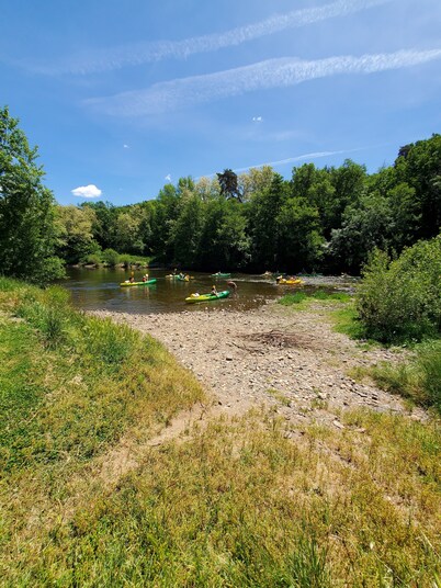 Country cottage 5 minutes from the beach hiking trail