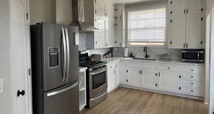 Mt. Views & Modern Comfort