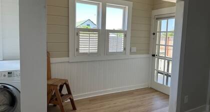 Mt. Views & Modern Comfort