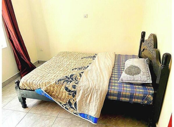 WiFi, bed sheets