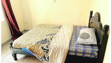 WiFi, bed sheets