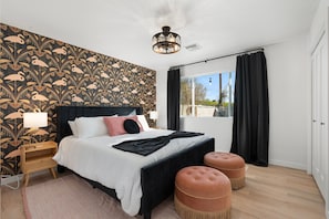 2 habitaciones, tabla de planchar con plancha, wifi y ropa de cama 