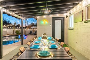 Outdoor dining