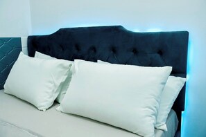 1 habitación, tabla de planchar con plancha, internet y ropa de cama 