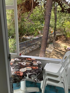Economy Triple Room, Beachside | Free WiFi