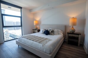 3 bedrooms, iron/ironing board, travel crib, free WiFi