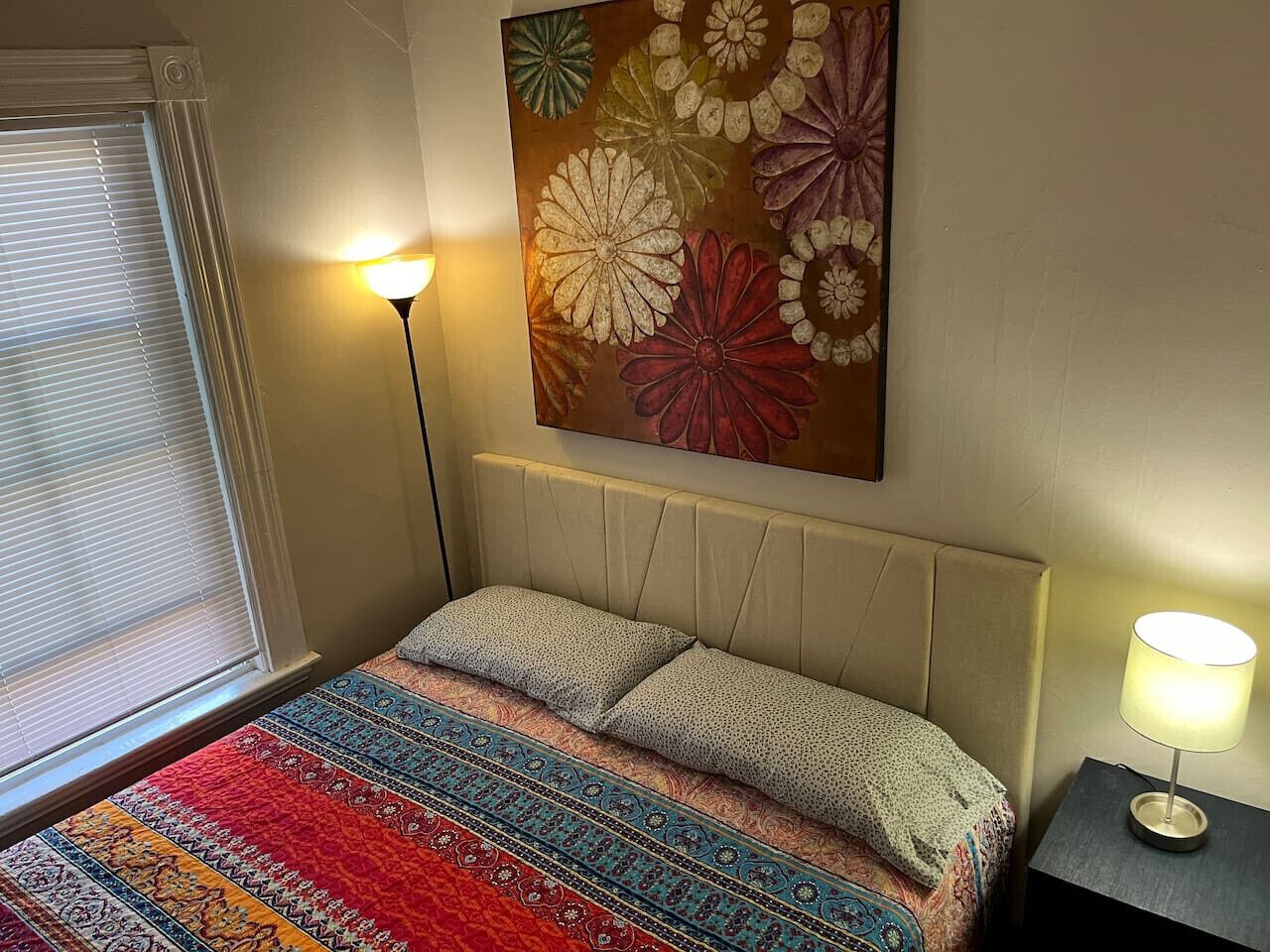 2 bedrooms, desk, iron/ironing board, travel crib