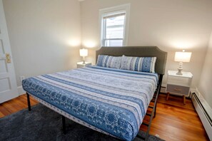 4 bedrooms, desk, iron/ironing board, travel cot