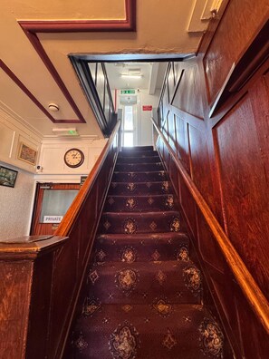 Lobby - OYO Delton Hotel Blackpool Pleasure Beach (Blackpool)