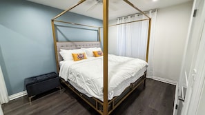 WiFi, bed sheets
