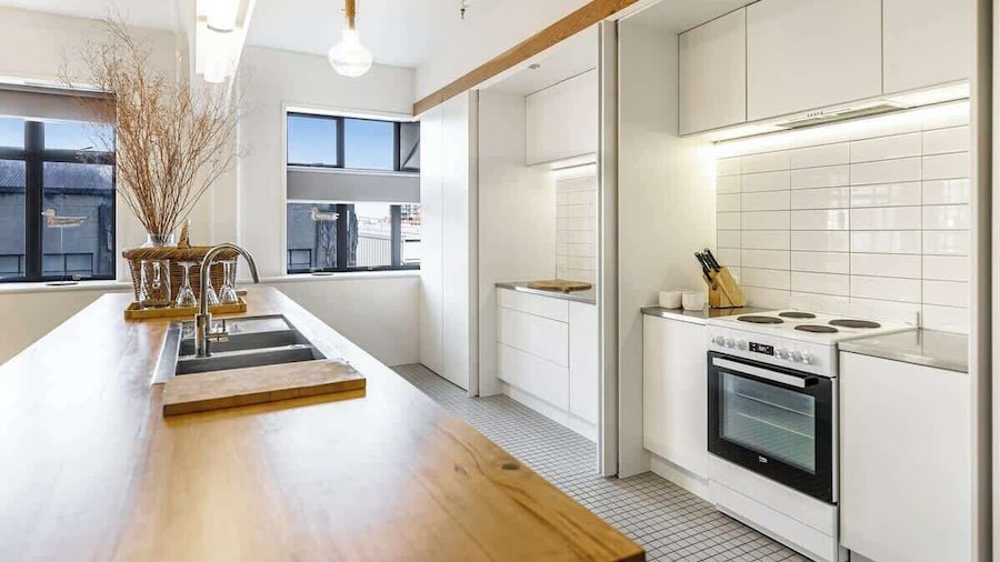Ensuite Room In Unique K Road Apartment