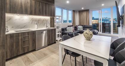 Modern 2BR Penthouse for Families by Zodiak Stays