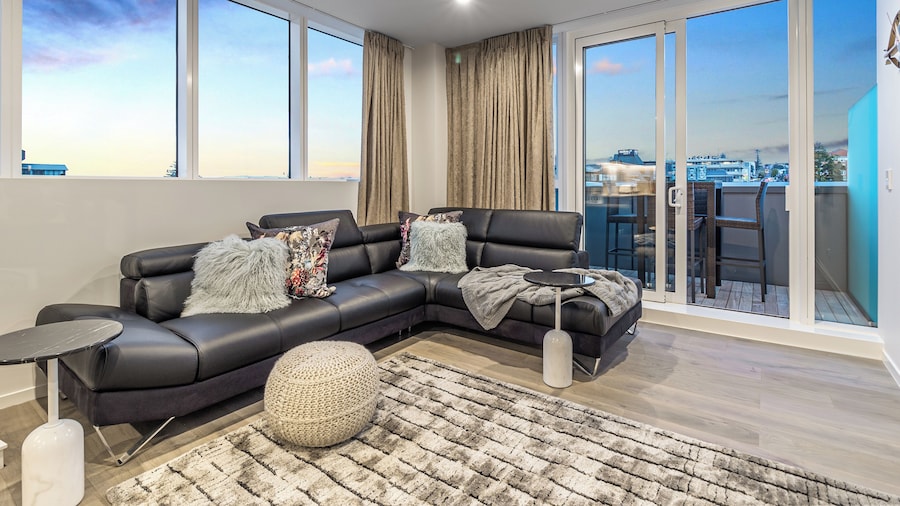 Modern 2BR Penthouse for Families by Zodiak Stays