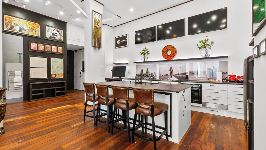 Vibrant City Oasis 1Br Apt W Gym, Pool And Parking