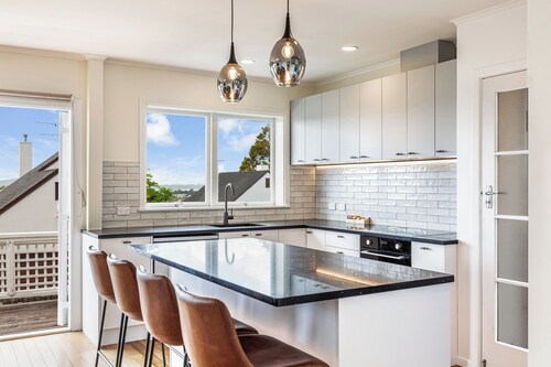 Serene 2BR Home in Meadowbank by Zodiak Stays