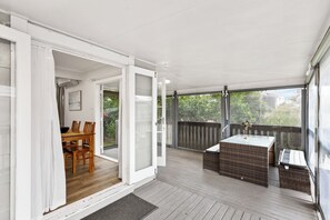 Exterior - 3BR near Tamaki River-Patio&Parking I Zodiak Stays (Auckland)