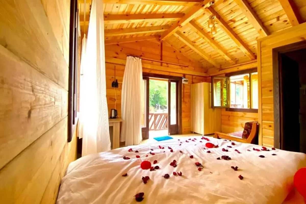 Tree House, Balcony, River View | Free WiFi