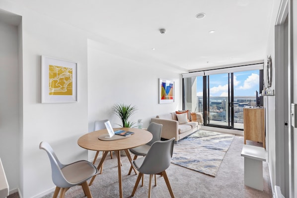 Apartment | Iron/ironing board, free WiFi
