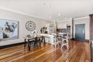 Restauration dans la chambre