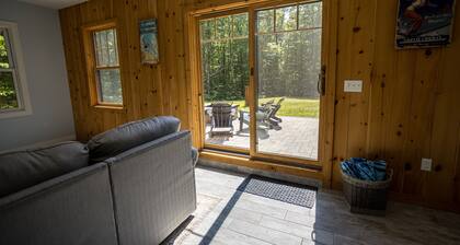 Spacious Mountain Retreat in the Heart of North Conway, NH