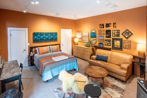 المنشأة من الداخل