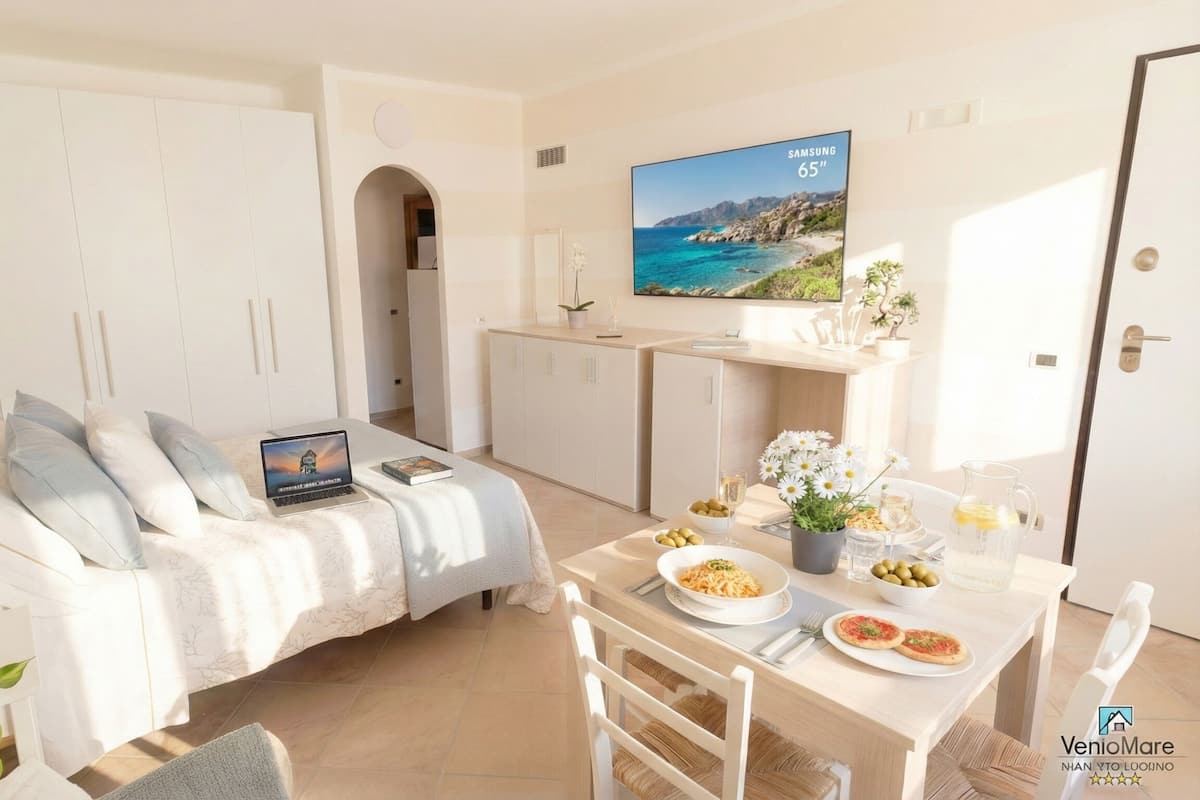 In-room safe, blackout curtains, iron/ironing board, free WiFi