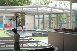 Beheizter Pool