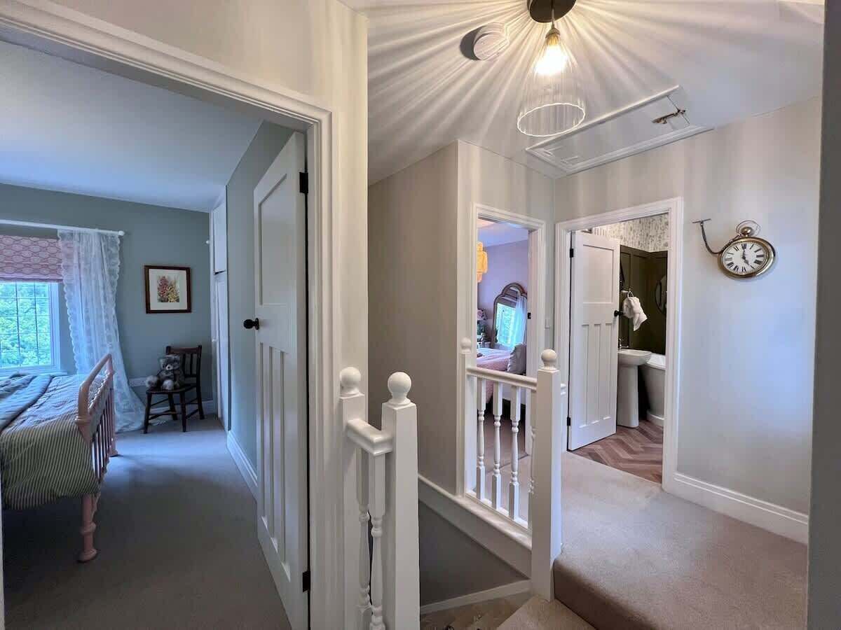 3 bedrooms, iron/ironing board, travel crib, free WiFi