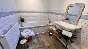 Ducha y secador de pelo