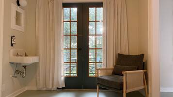 Suite, Private Bathroom (Room 2) | Wi-fi percuma