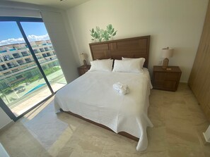 2 soverom, safe på rommet, strykejern/-brett og wi-fi (inkludert)