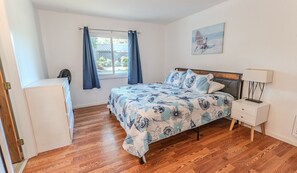 2 chambres, fer et planche à repasser, lit parapluie, Wi-Fi gratuit