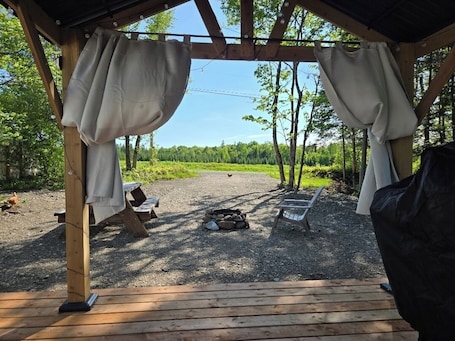 Terrace/patio. Waterfall Ridge Mountain Escape Camper in the Appalachian Mountains